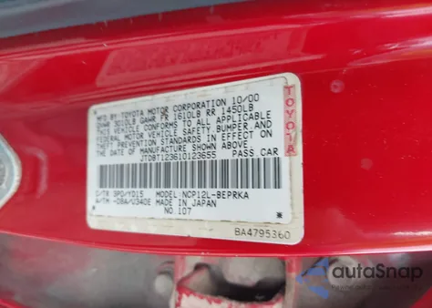 2001 Toyota Echo z USA, uszkodzony, nr VIN JTDBT123610123655